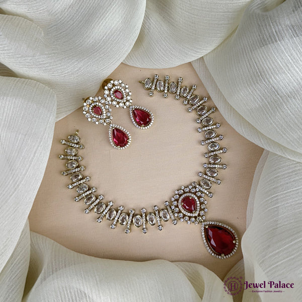 Beautiful Gold Finish Stunning Festive Necklace