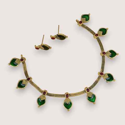 Elegant Gold Finish Traditional Kerala Palakka Necklace JH7818