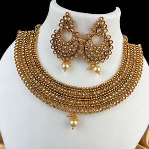 Latest Gold Plated Kundan Necklace With Jhumka Earrings JH1172