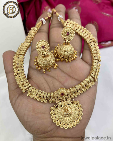 Beautiful Gold Finish Necklace JH3597