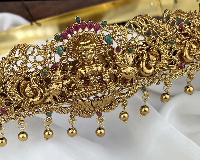 Beautiful Gold Plated Temple Design Vaddanam Hip Belt For Saree JH3705