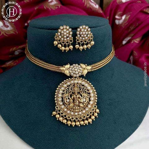 Elegant Laxmi Design Kemp Stone Pearls Necklace JH3756