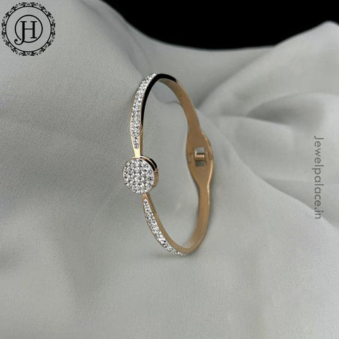 Exclusive Rose Gold Plated Imported Bracelet JH4385
