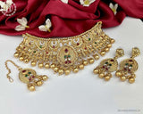 Elegant Gold Plated Temple Choker Set With Earrings JH5259