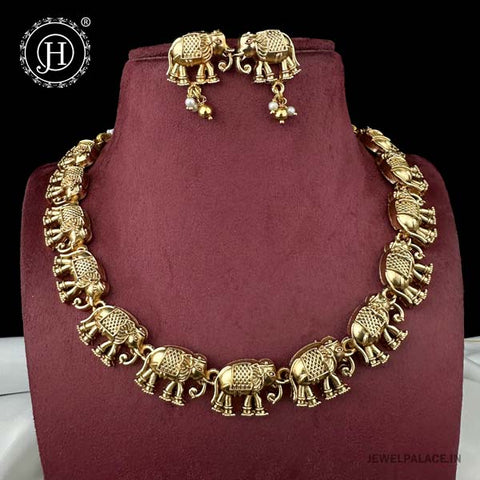 Beautiful Gold Plated Traditional Necklace JH5317