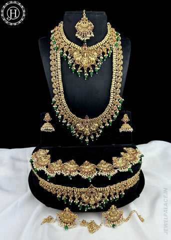 Pretty Traditional South Indian Bridal Jewellery Set JH5571