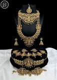 Pretty Traditional South Indian Bridal Jewellery Set JH5577