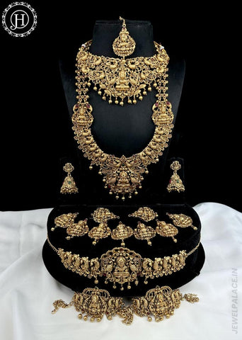 Pretty Traditional South Indian Bridal Jewellery Set JH5577