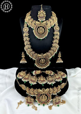 Pretty Traditional South Indian Bridal Jewellery Set JH5580