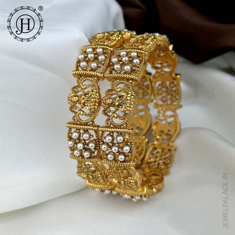 Traditional Gold Plated Kemps Stone Beautiful Bangles Set JH5678