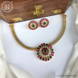 Beautiful Gold Finish Kemp Stone Chic Set JH5907