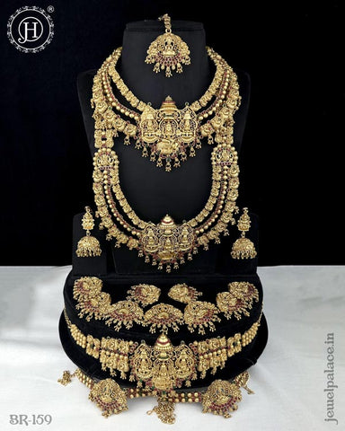 Pretty Traditional South Indian Bridal Jewellery Set JH6498