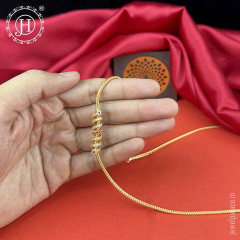 Minimalist MOP Chain in Micro Plated Gold