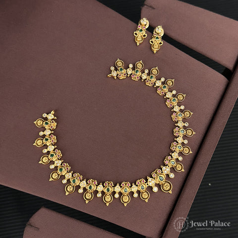Statement Gold Polish Necklace with Luxury Appeal