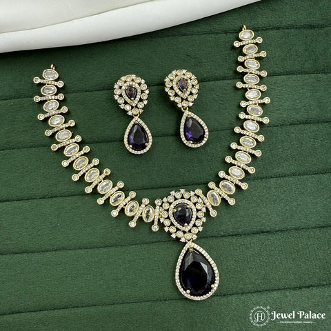 Beautiful Gold Finish Stunning Festive Necklace