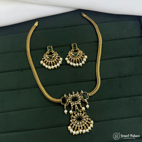 Beautiful Gold Finish Stunning Festive Necklace