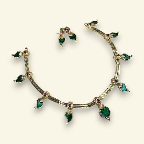 Elegant Gold Finish Traditional Kerala Palakka Necklace JH7814