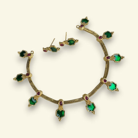 Elegant Gold Finish Traditional Kerala Palakka Necklace JH7816