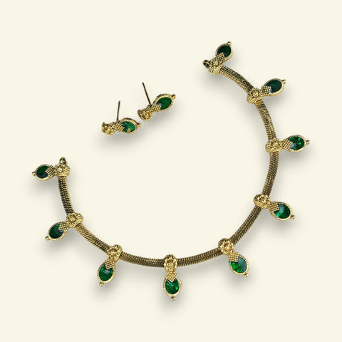 Elegant Gold Finish Traditional Kerala Palakka Necklace JH7821