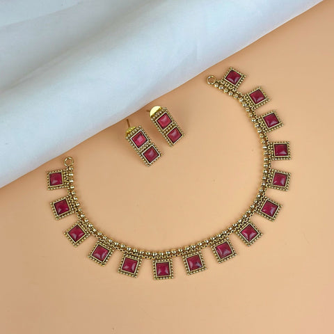 Exclusive Gold Finish Antique Necklace With Earrings JH7832