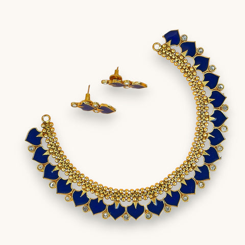 Exclusive Gold Finish Antique Necklace With Earrings JH7840