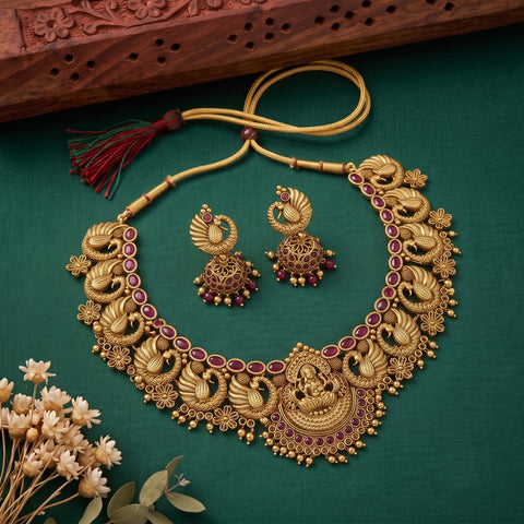 Exclusive Gold Finish Antique Necklace With Earrings JH7983