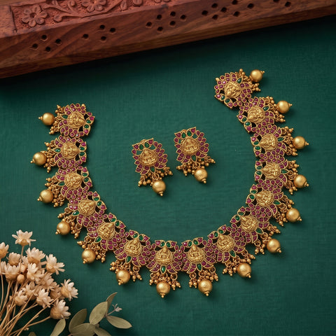 Exclusive Gold Finish Antique Necklace With Earrings JH7986