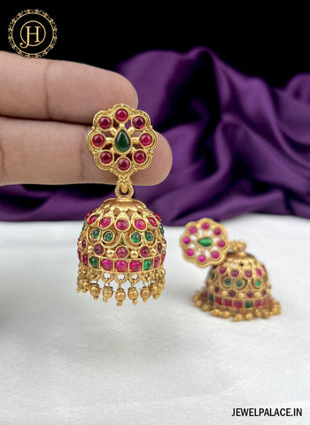 Elegant Antique Earrigs JH2657