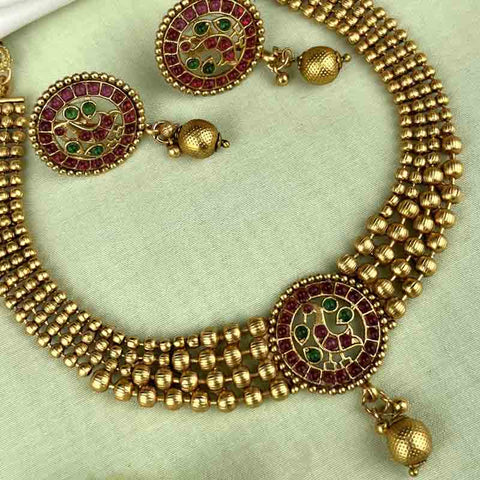 Elegant Gold Pearls Design Necklace JH3764