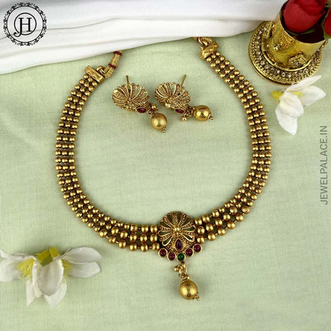 Elegant Gold Pearls Design Necklace JH3765