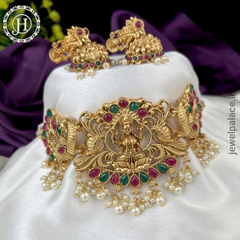 Beautiful Gold Finish Kemp Stone Laxmi Necklace JH3819